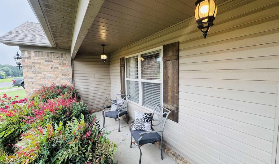 112 Seminole Cir, Austin, AR 72023 - 3 Beds, 2 Bath