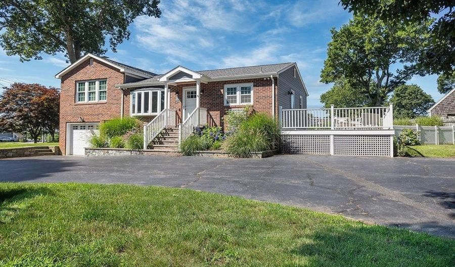 106 Cedar Island Rd, Narragansett, RI 02882 - 2 Beds, 2 Bath