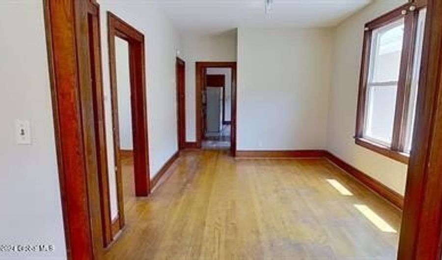 441 Myrtle Ave Apt 2, Albany, NY 12208 - 3 Beds, 1 Bath