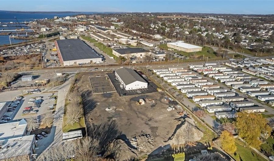 300 Coddington Hwy 202 & 204, Middletown, RI 02842 - 0 Beds, 0 Bath