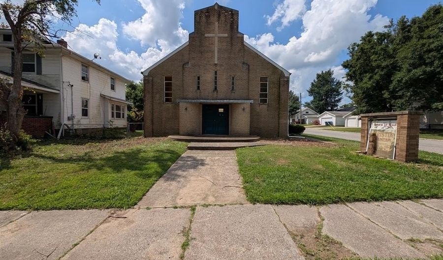 2715 Hillcrest Ave, Alton, IL 62002 - 0 Beds, 0 Bath