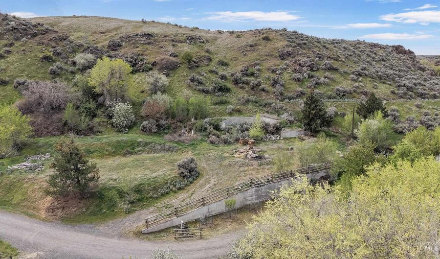 4785 A River Rd, Buhl, ID 83316 - 0 Beds, 0 Bath