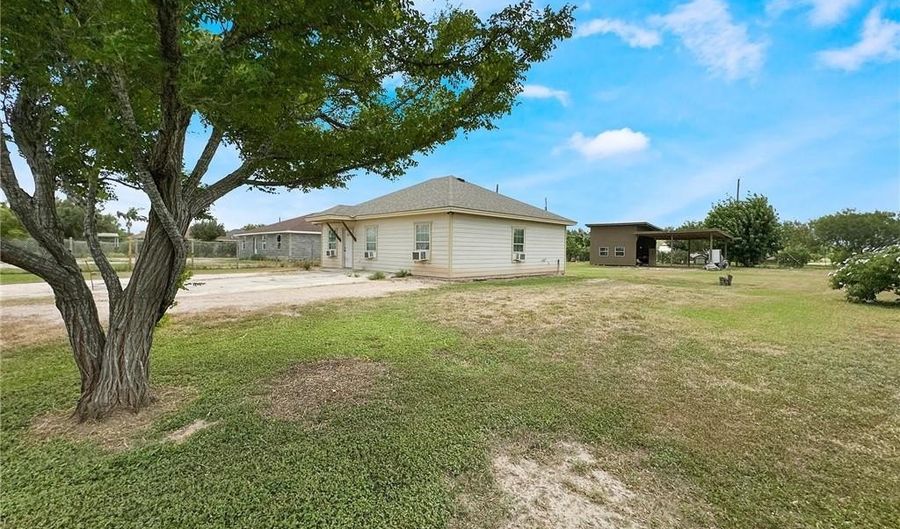1101 S Whalen Rd, Alamo, TX 78516 - 2 Beds, 2 Bath