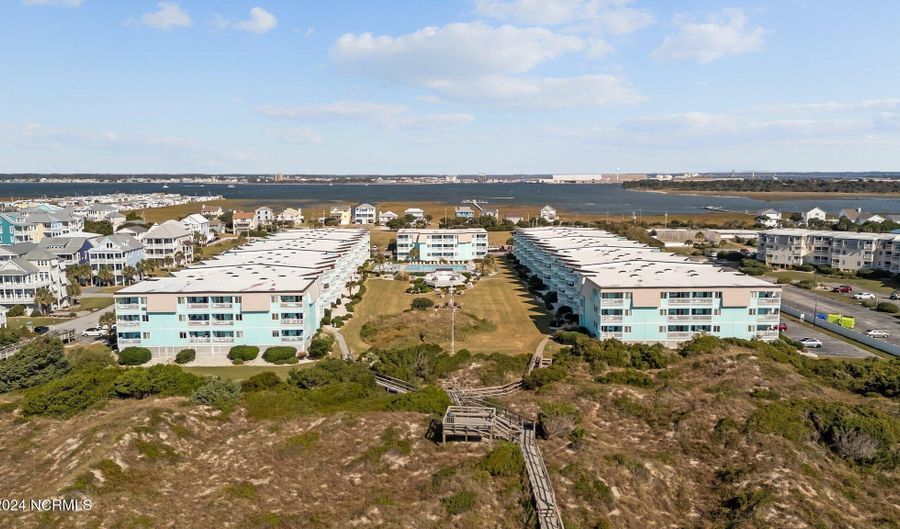 301 Commerce Way Way 107, Atlantic Beach, NC 28512 - 2 Beds, 2 Bath