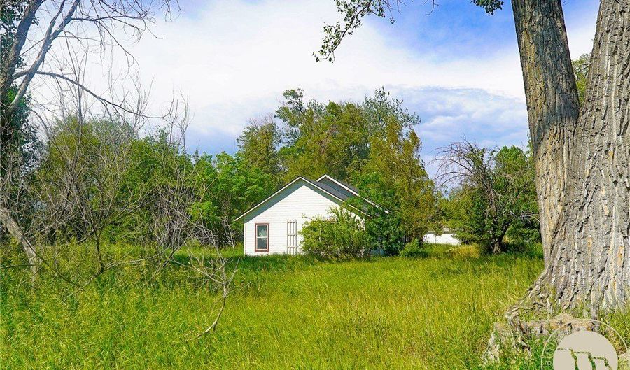 51 Brown Ln, Bridger, MT 59014 - 3 Beds, 1 Bath