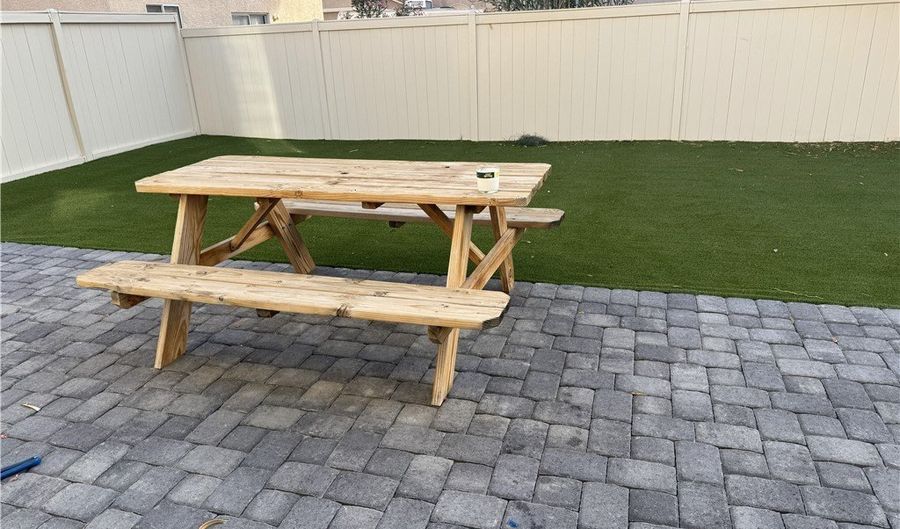 5733 Rose Tiara Dr, Las Vegas, NV 89139 - 3 Beds, 3 Bath