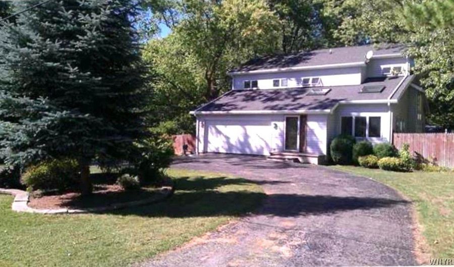88 North Ln, Angola, NY 14006 - 3 Beds, 2 Bath