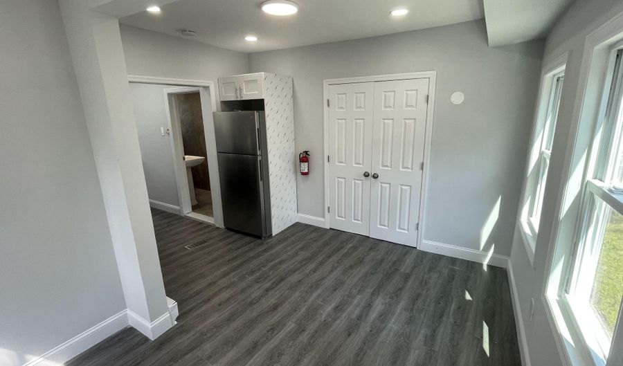 413 Ridge Ave 3, Asbury Park, NJ 07712 - 1 Beds, 1 Bath