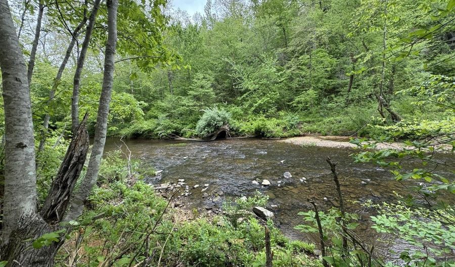 Hollywood Road, Appomattox, VA 24522 - 0 Beds, 0 Bath