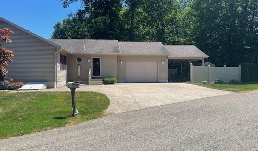 16 HIGHLAND Dr, Albion, PA 16401 - 3 Beds, 3 Bath