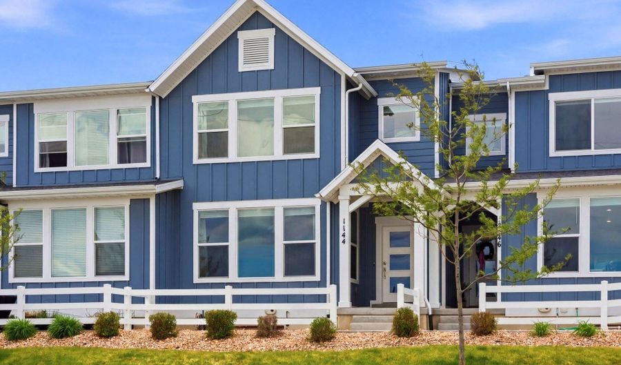 1144 W EARLY LIGHT Way, Bluffdale, UT 84065 - 3 Beds, 3 Bath