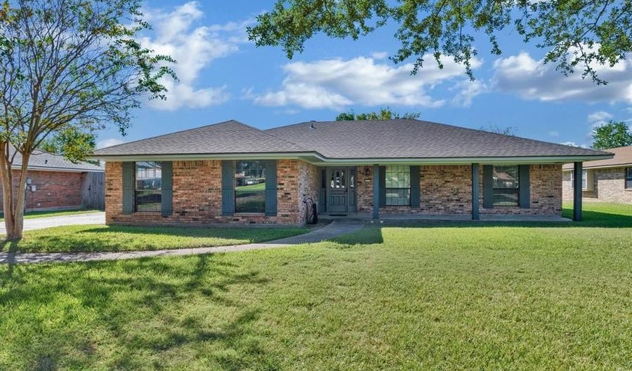 4417 Parkridge Dr, Benton, LA 71006 - 3 Beds, 2 Bath