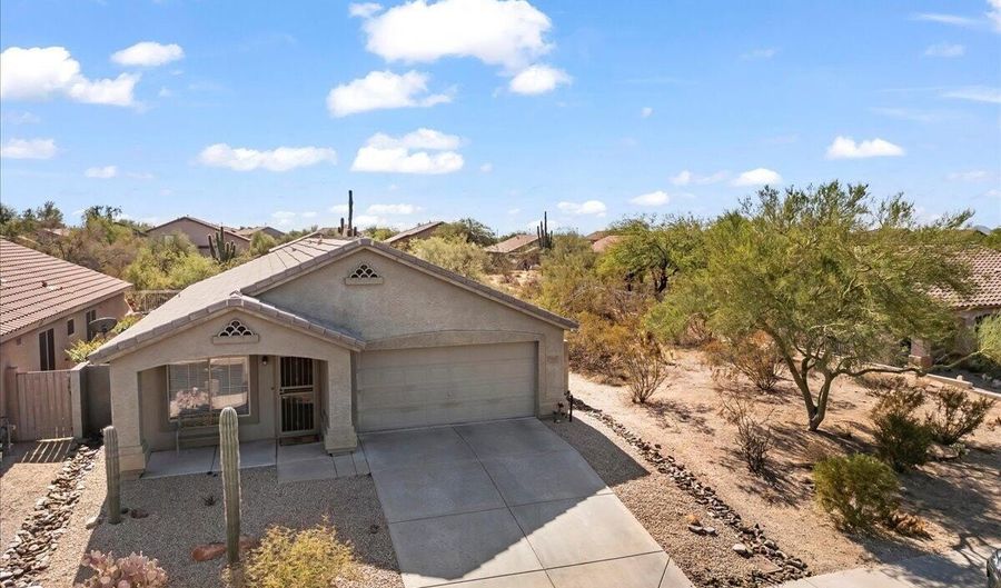 4657 E MATT DILLON Trl, Cave Creek, AZ 85331 - 3 Beds, 2 Bath