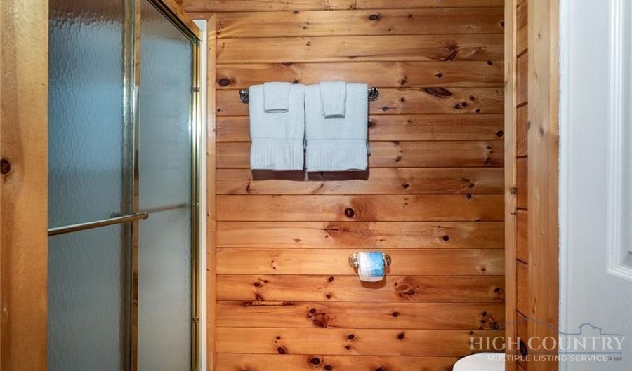 4559 Laurel Crk, Banner Elk, NC 28604 - 1 Beds, 1 Bath