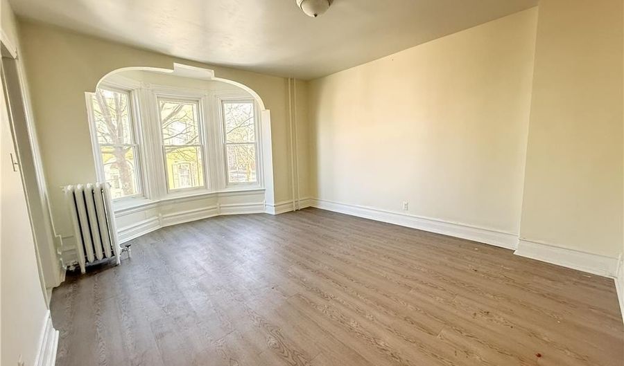 204 N 9th St 2, Allentown, PA 18102 - 1 Beds, 1 Bath