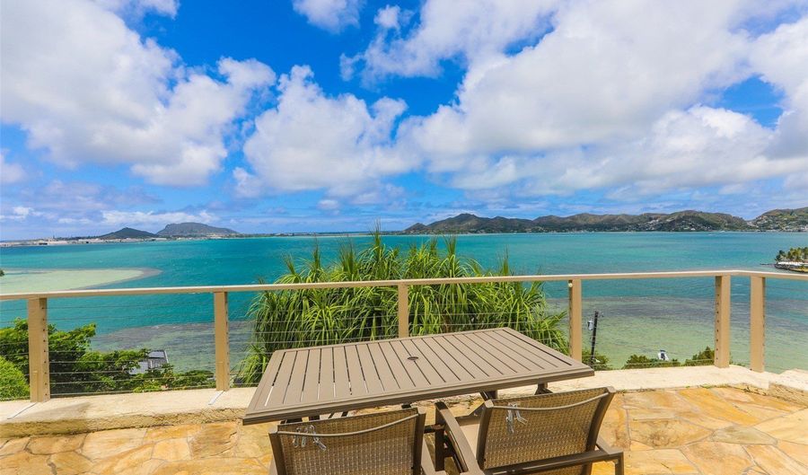 45-001 Lilipuna Rd B, Kaneohe, HI 96744 - 4 Beds, 5 Bath