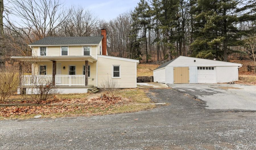 6906 MARIAH FURNACE Rd, Boonsboro, MD 21713 - 3 Beds, 2 Bath