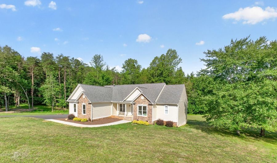 288 DAWSONVILLE Rd, Barboursville, VA 22923 - 4 Beds, 3 Bath