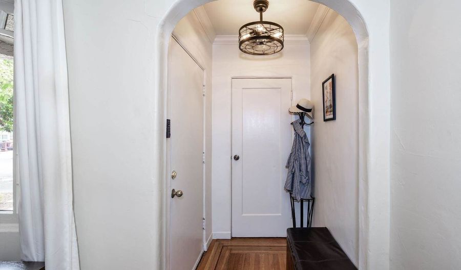 619 Oak St, Santa Rosa, CA 95404 - 2 Beds, 1 Bath