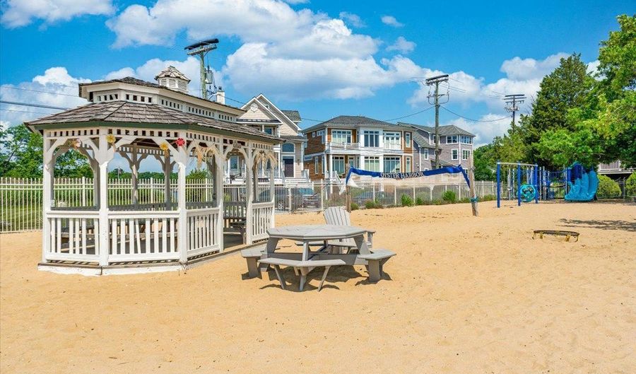 3365 ARUNDEL ON THE BAY Rd, Annapolis, MD 21403 - 3 Beds, 2 Bath