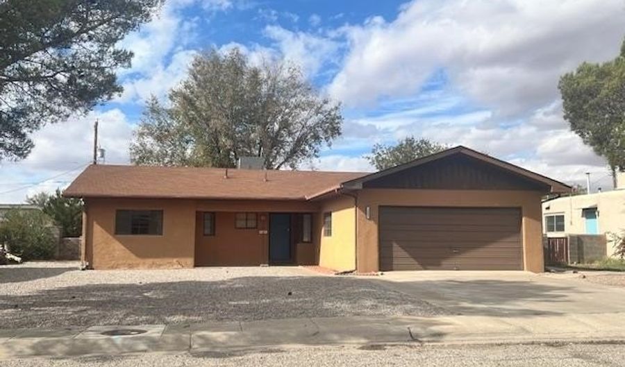 1803 Miracerros Ln, Alamogordo, NM 88310 - 3 Beds, 2 Bath