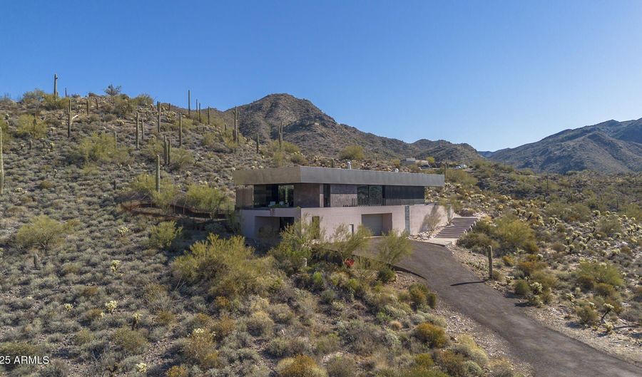 43415 N 65TH St, Cave Creek, AZ 85331 - 3 Beds, 4 Bath