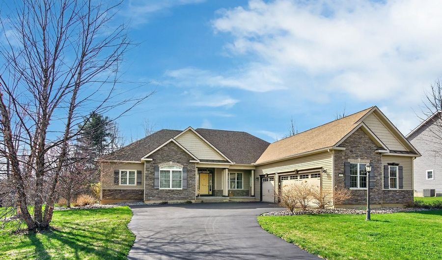 227 Landbridge Dr, Altamont, NY 12009 - 4 Beds, 3 Bath