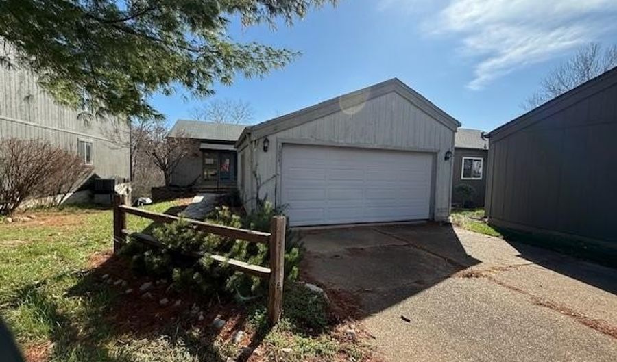 1653 Award Dr, Ballwin, MO 63021 - 1 Beds, 1 Bath