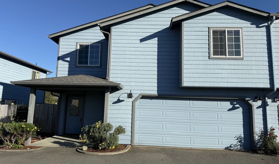 714 PIONEER Rd 1B, Brookings, OR 97415 - 3 Beds, 2 Bath