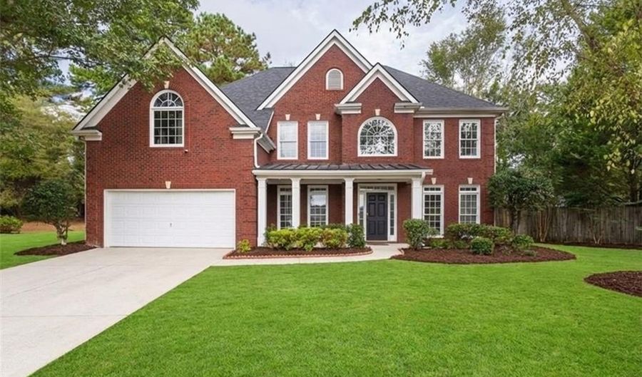 12595 Huntington Trce, Alpharetta, GA 30005 - 5 Beds, 3 Bath