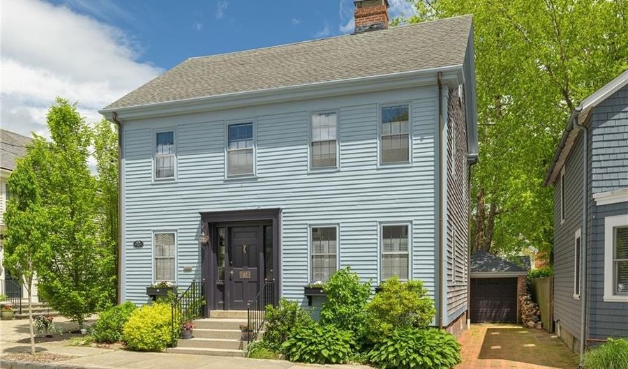 47 Second St, Newport, RI 02840 - 4 Beds, 4 Bath