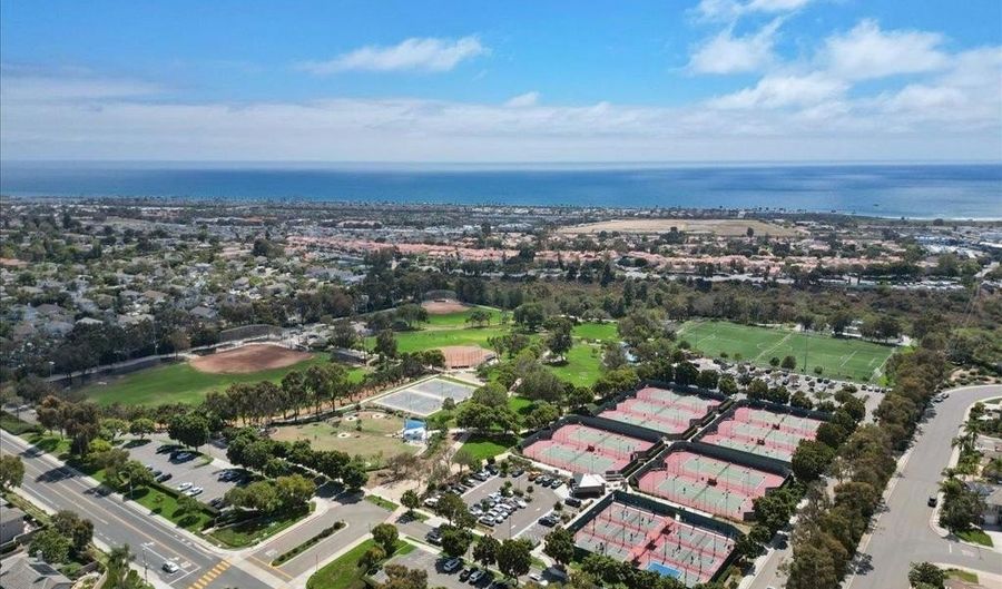 6405 Ebb Tide St, Carlsbad, CA 92011 - 5 Beds, 3 Bath