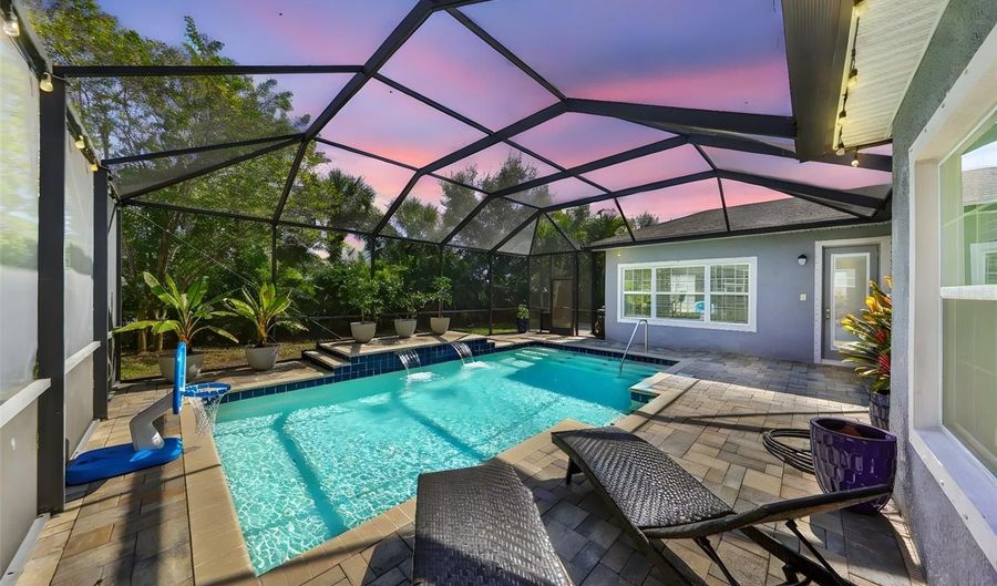 6429 SEASOUND Dr, Apollo Beach, FL 33572 - 4 Beds, 3 Bath