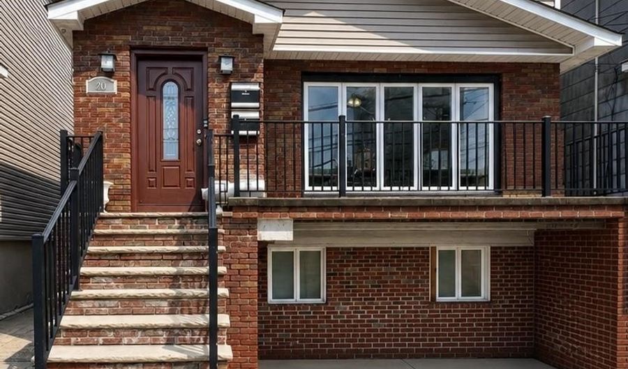 20 OAK St 2, Bayonne, NJ 07002 - 2 Beds, 1 Bath