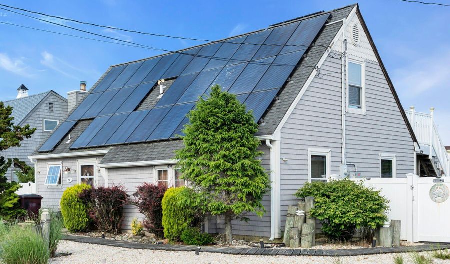 91 S Ronald Ave S, Bayville, NJ 08721 - 3 Beds, 2 Bath