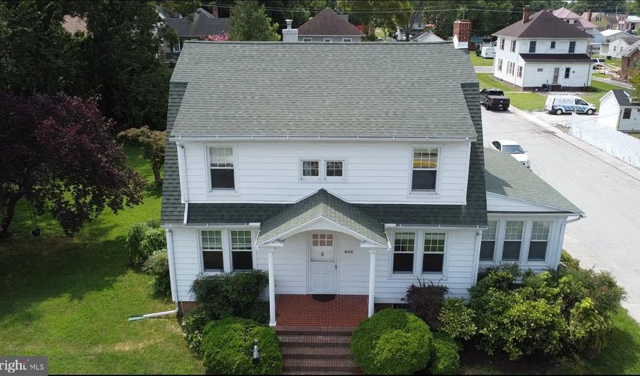 500 DELAWARE Ave, Delmar, DE 19940 - 3 Beds, 2 Bath