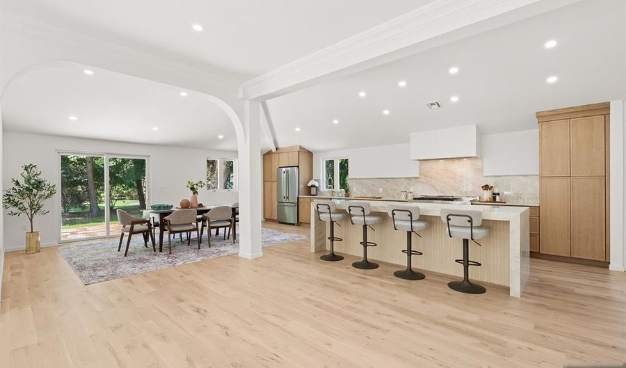 175 Crescent Ave, Allendale, NJ 07401 - 5 Beds, 3 Bath