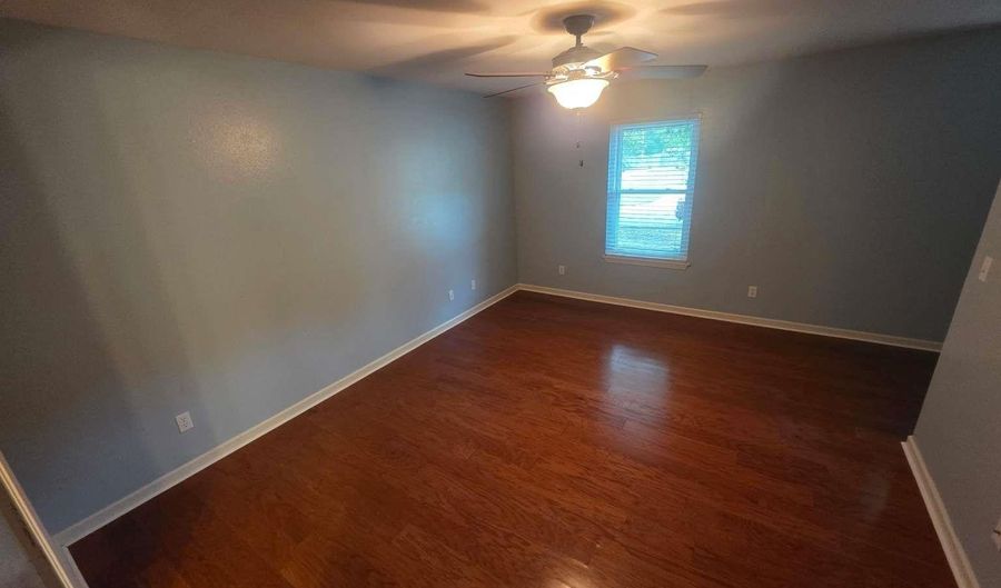 1718 Eagle Point Way, Benton, AR 72015 - 4 Beds, 3 Bath