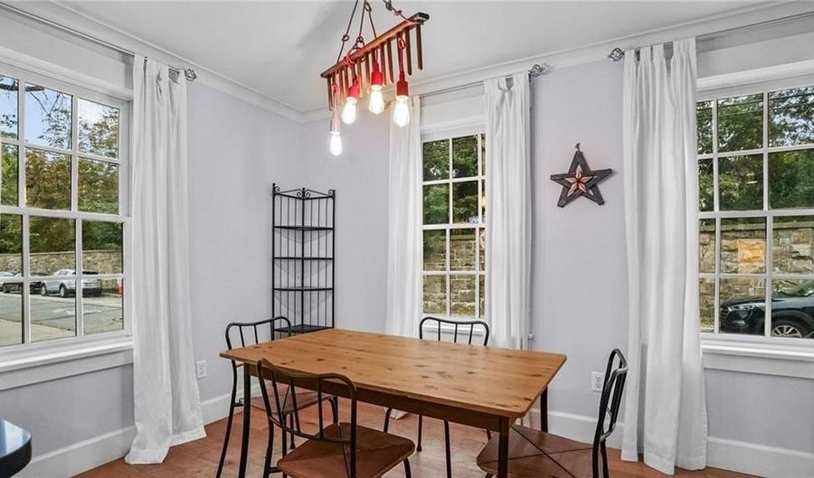 485 Spring St, Newport, RI 02840 - 4 Beds, 2 Bath