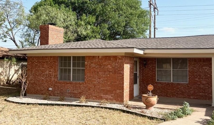 858 Vista Ln, Abilene, TX 79601 - 2 Beds, 2 Bath