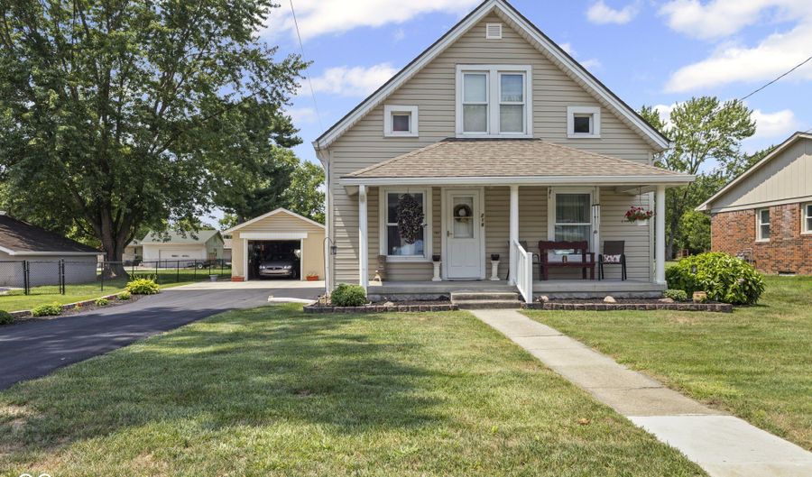 218 N West St, Bargersville, IN 46106 - 3 Beds, 1 Bath