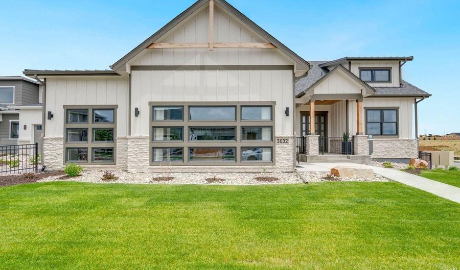 3632 N Buchanan Ct, Aurora, CO 80019 - 5 Beds, 4 Bath