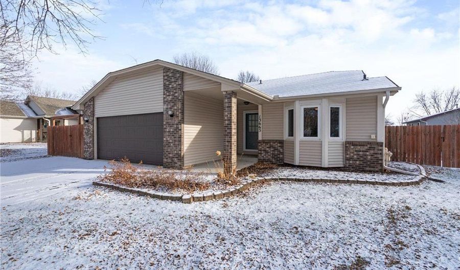 13665 Xavis St NW, Andover, MN 55304 - 3 Beds, 2 Bath