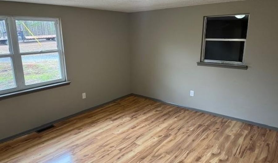 2611 OAKS CHAPEL Rd, Ashland, AL 36251 - 3 Beds, 1 Bath