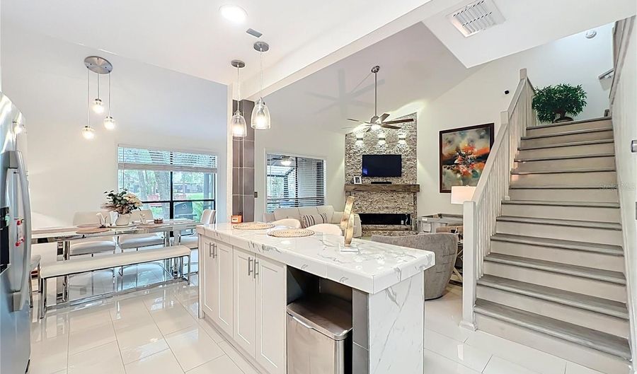 940 DOUGLAS Ave 197, Altamonte Springs, FL 32714 - 3 Beds, 3 Bath