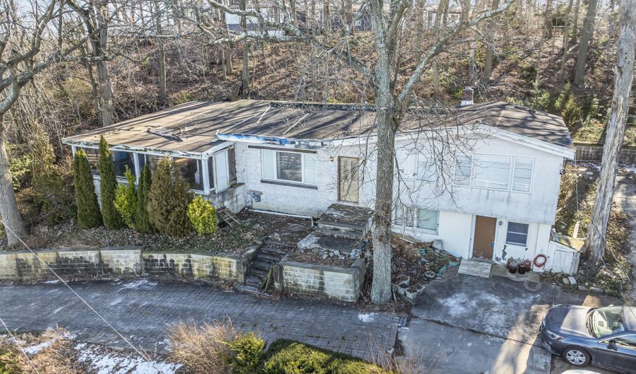 193 Ocean Blvd, Atlantic Highlands, NJ 07716 - 4 Beds, 3 Bath