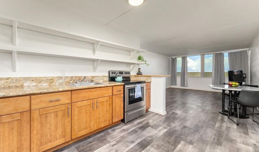 111 KAHULUI BEACH Rd A104, Kahului, HI 96732 - 2 Beds, 2 Bath
