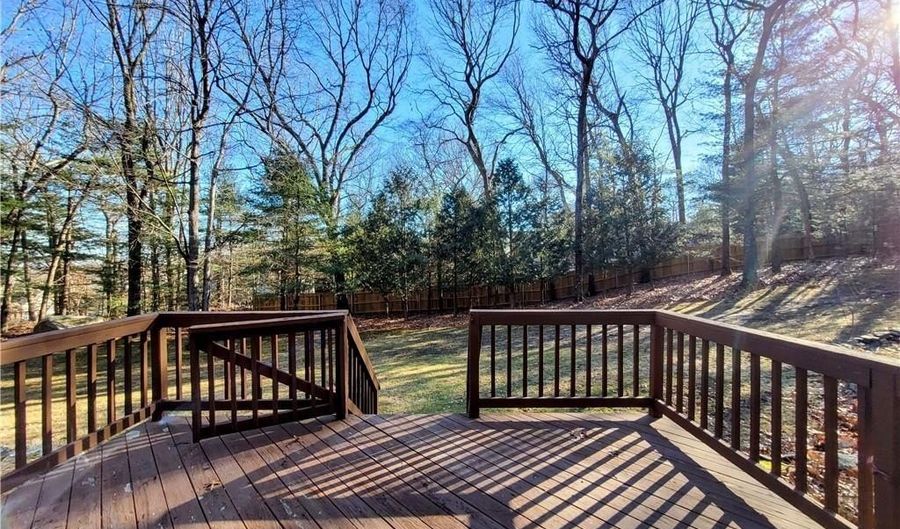 196 Angell Rd 1, Lincoln, RI 02865 - 2 Beds, 1 Bath