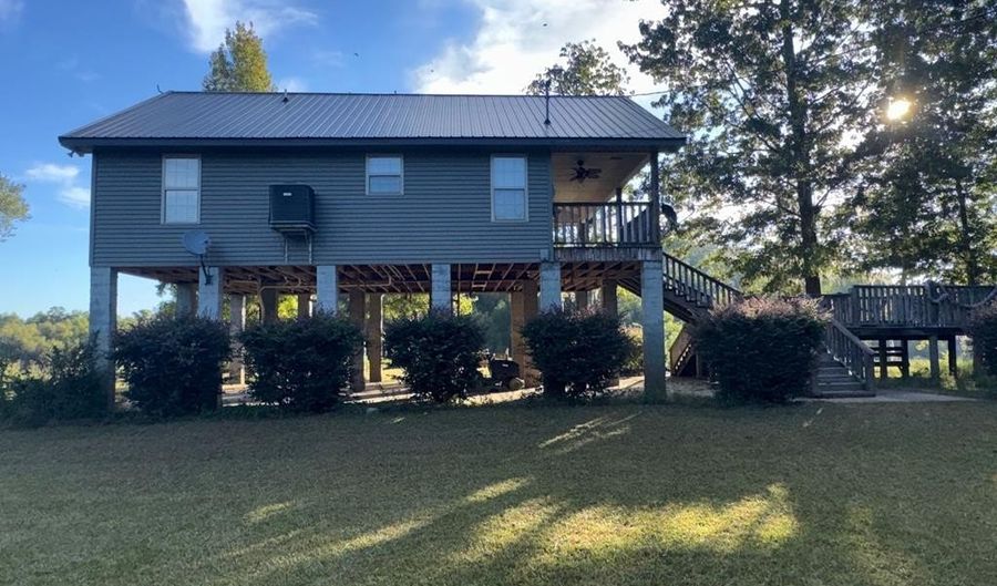 152 Riverfront Ext, Abbeville, GA 31001 - 2 Beds, 1 Bath