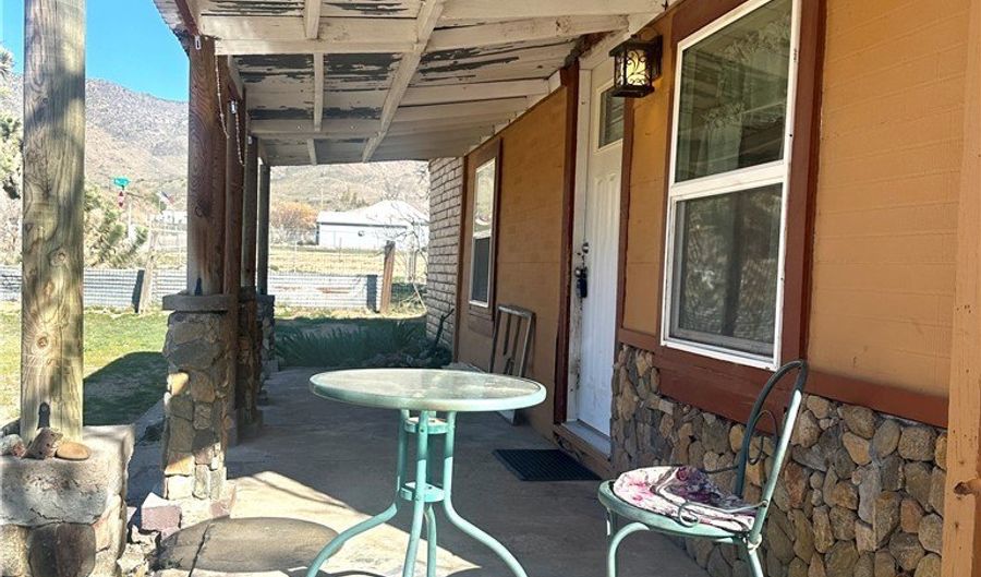 4868 W Tennessee Ave, Chloride, AZ 86431 - 2 Beds, 1 Bath